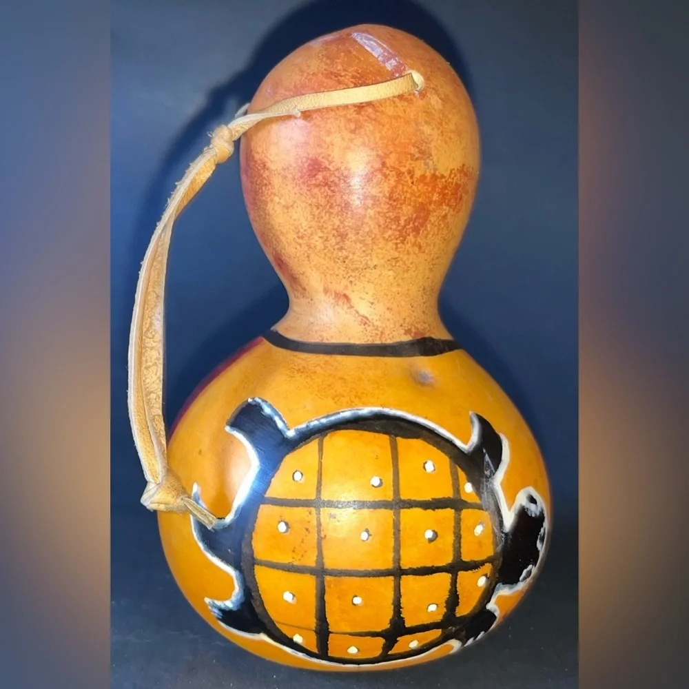 Ornament Hand Painted Gourd Sea Turtle Christmas Nature Brown 5”‎ EUC